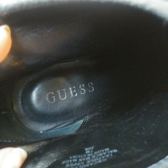 GUESS🔼super sexy buckle heel gray leather booties - Picture 3 of 6